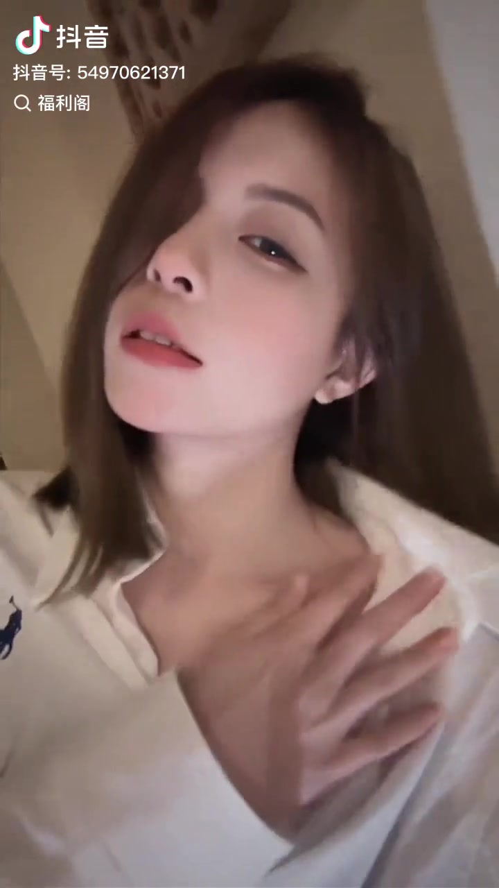 她只是你的妹妹~
